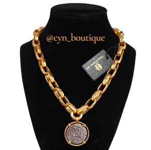 💛🔹️House of Harlow 🔹️ Gold Tone  18" Chunky Chain Silver  Medallion Necklace